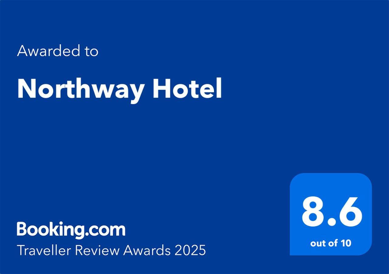 Northway Hotel Visakhapatnam Esterno foto